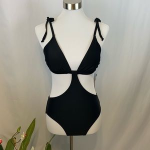 Attraco Black Cutout One Piece Swimsuit